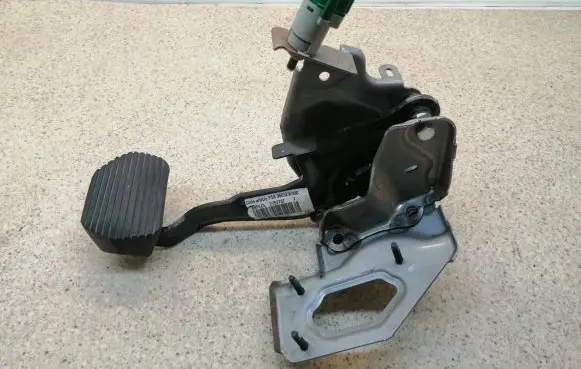 Citroen C3 Aircross Brake pedal 9683292480