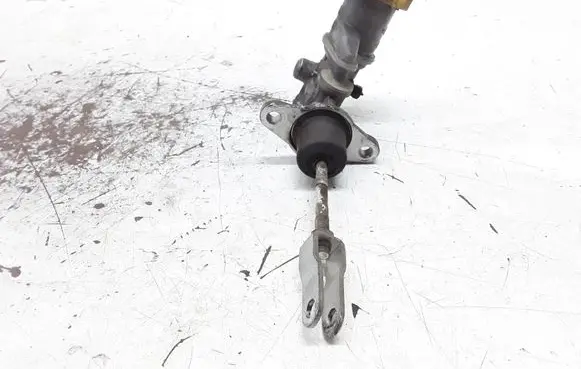 Subaru Legacy Clutch master cylinder