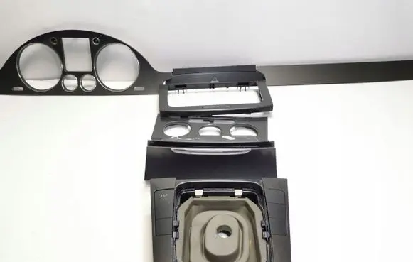 Volkswagen PASSAT B6 Dashboard glove box trim 