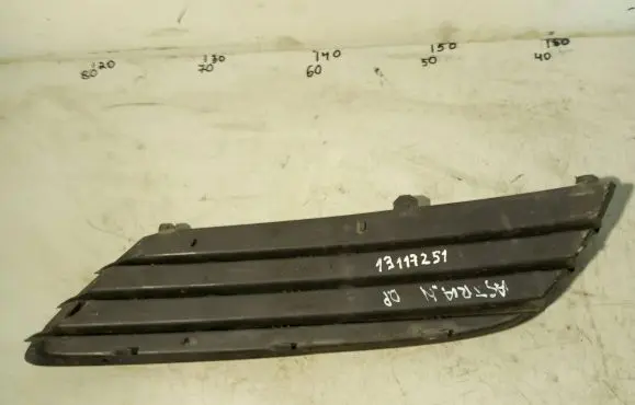 Opel Astra H Front bumper lower grill 13117251