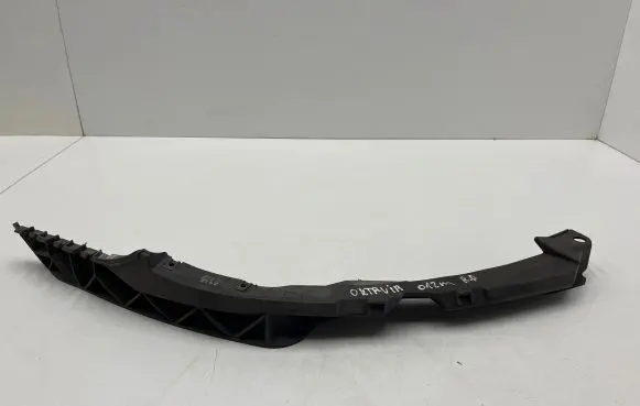 Skoda Octavia Mk2 (1Z) Front bumper mounting bracket 1Z0807184D