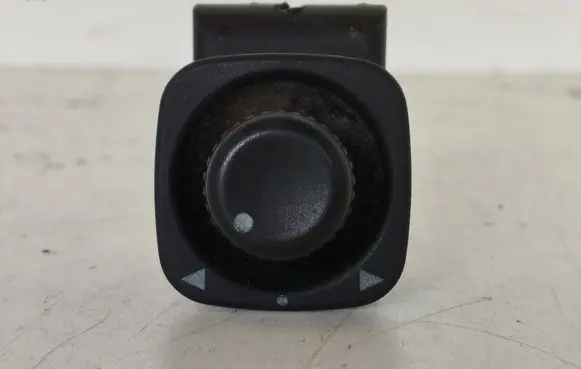 Mazda Tribute Wing mirror switch YL8414L003AAW