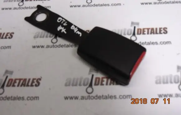 Mitsubishi Outlander Front seatbelt buckle