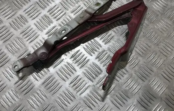 Volvo C70 Tailgate/trunk/boot hinge