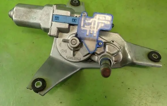Honda FR-V Rear window wiper motor