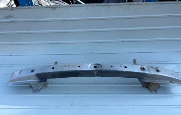 Opel Vivaro Front bumper cross member