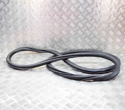 Audi A1 Rubber seal front coupe door 