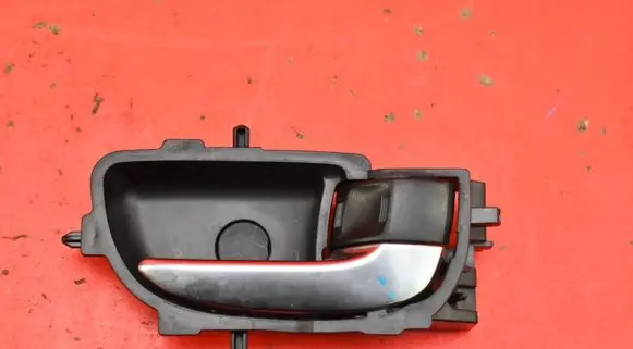 Toyota Auris E180 Front door interior handle 69205-0D271