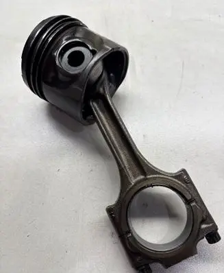 Volvo XC60 Connecting rod/conrod 81L118