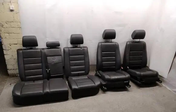 Volkswagen Touareg I Seat set 009681456 082852801