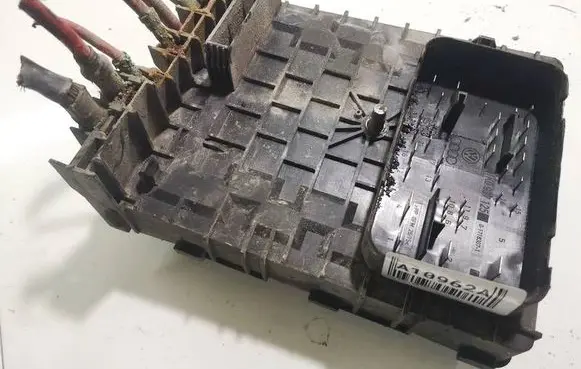 Skoda Octavia Mk2 (1Z) Fuse box set 1K0937125A