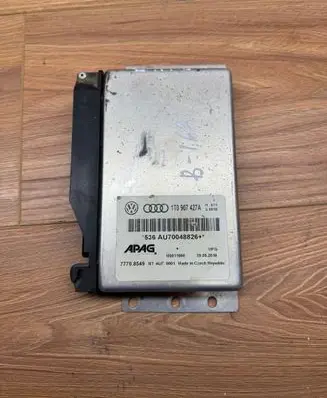 Volkswagen Touran I Gearbox control unit/module 1T0907427A 070048826