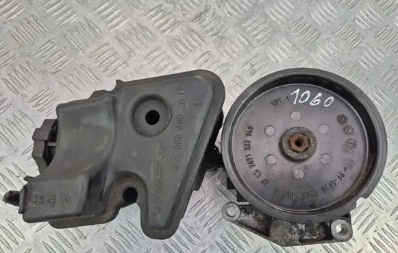 Mercedes-Benz C W204 Power steering pump 0054662201 LH2113597