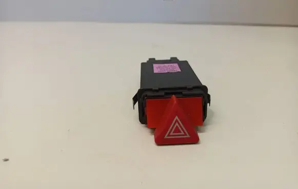 Audi A6 S6 C6 4F Hazard light switch 4B0941509K