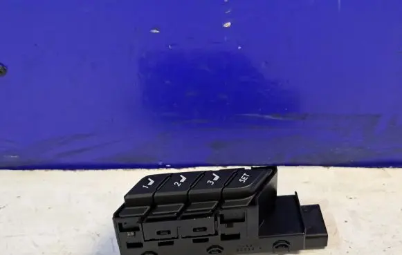 Lexus RX 450H Seat control switch 15D395R
