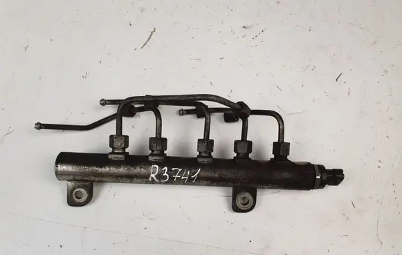 Opel Zafira B Fuel main line pipe 55209572 0445214095