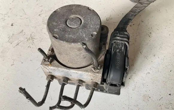 Renault Trafic II (X83) ABS Pump 0265232356 83B02AAY1 110310737313