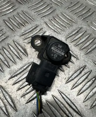 Mercedes-Benz SLK R172 Air pressure sensor A0071530028 0261230196 1204163D03