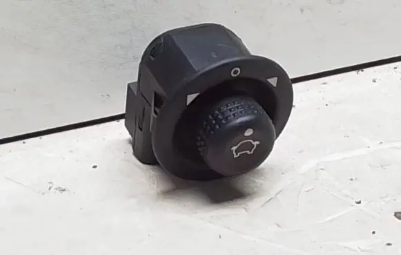 Ford Mondeo Mk III Wing mirror switch 93BG17B676BA