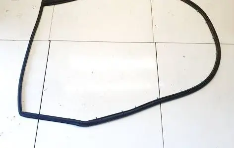 Ford Fiesta Rubber seal rear door 58253A10
