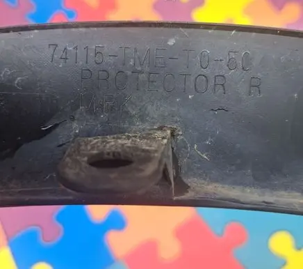 Honda CR-V Front arch trim 74115TMETO50