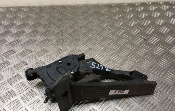 Hyundai i40 Accelerator throttle pedal 327272T900 327263Z900 JJP0017C3Z910