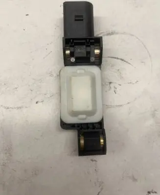 Audi A3 S3 8P Airbag deployment crash/impact sensor 4B0959643E