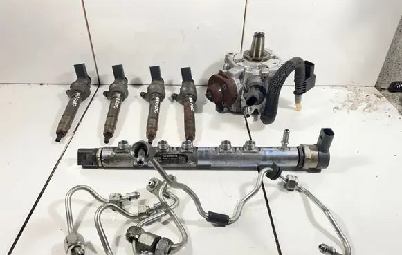BMW 1 E81 E87 Fuel injection system set 780912702 779787405 0445010506
