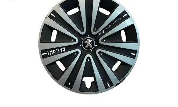 Peugeot Partner R15 wheel hub/cap/trim 9676970477
