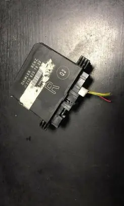 Mercedes-Benz E W210 Door control unit/module 2108207826
