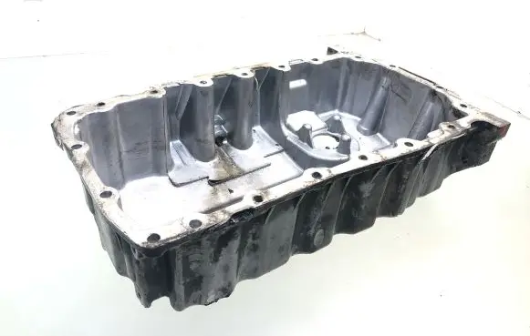 Volkswagen Touran II Oil sump