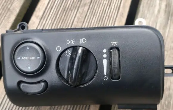 Chrysler Voyager Light switch