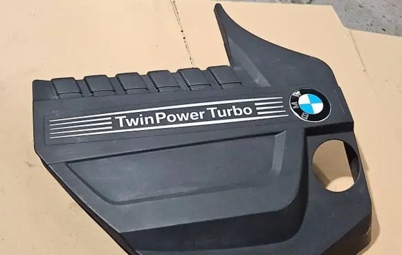 BMW X6 E71 Engine cover (trim) 7607447 52794510