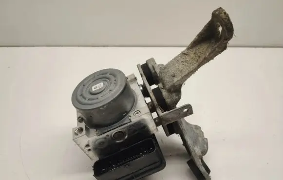 Mercedes-Benz C W205 ABS Pump A2059012800