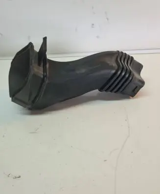 Volvo V70 Air intake duct part 7g919a675cc