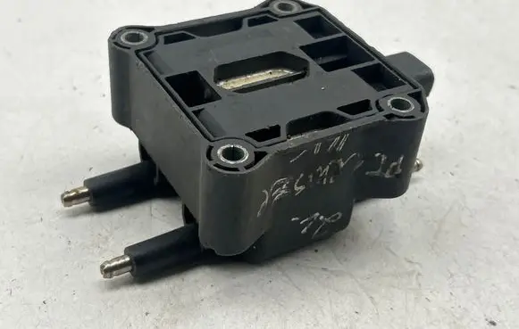 Chrysler PT Cruiser High voltage ignition coil 05269670