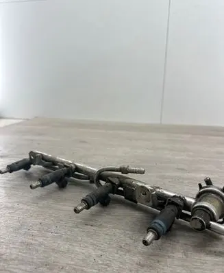 Fuel injector