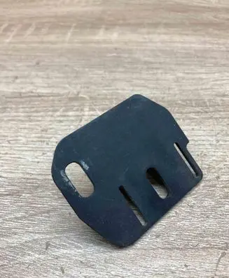 BMW 3 E90 E91 Fender mounting bracket 7136828