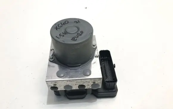 Volvo XC40 ABS Pump 32281466 P32281466 T2106095001521