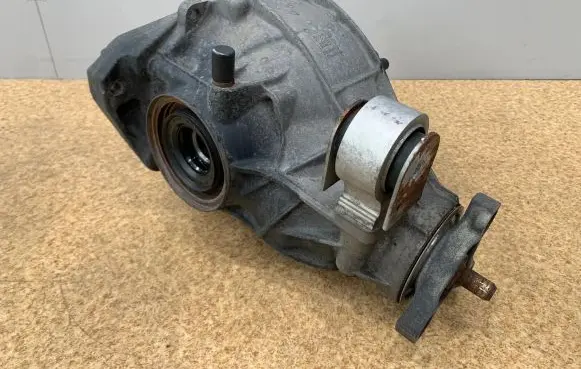 Mercedes-Benz GLC C253 Rear differential A2133507704