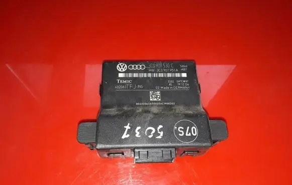 Volkswagen PASSAT B6 Gateway control module 3C0907530C 3C0907951A 402063TF