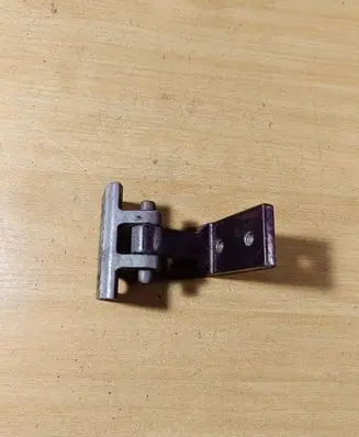 Audi A6 S6 C4 4A Rear door lower hinge 4A0833401