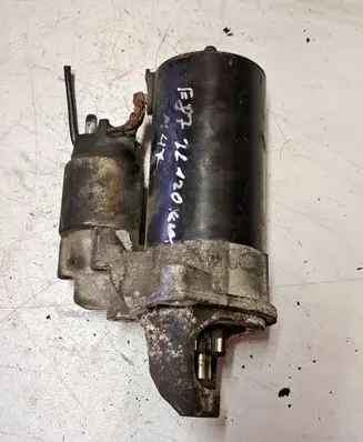BMW 1 E81 E87 Starter motor 0001115046