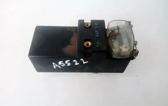 Volkswagen PASSAT B4 Other relay 357919506a 898719000