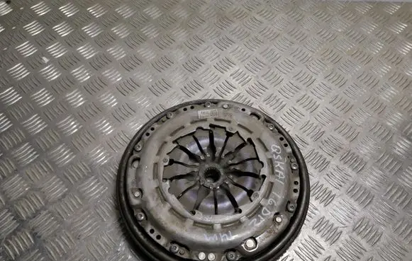 Nissan Qashqai Clutch set kit 302050418R