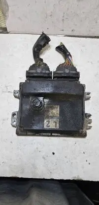 Suzuki SX4 Engine control unit/module 3392079J2