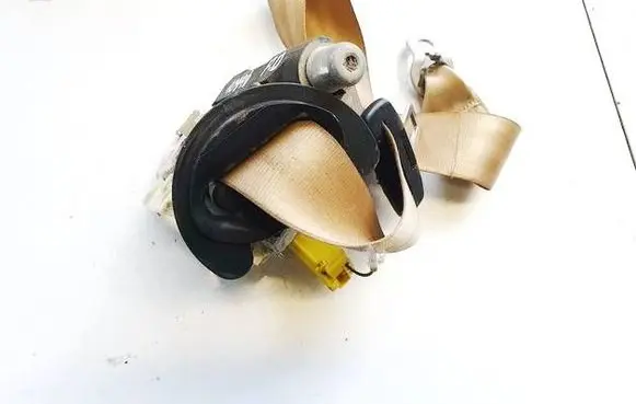 Volkswagen PASSAT B6 Front seatbelt 3c1857706f