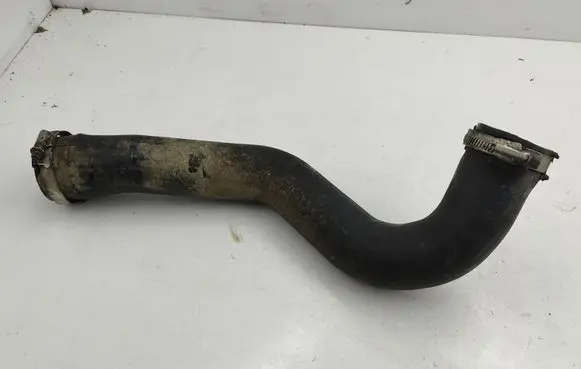 Audi Q7 4L Intercooler hose/pipe 7L6145737B