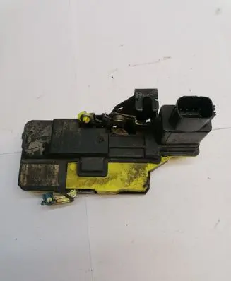 Volvo V70 Rear door lock