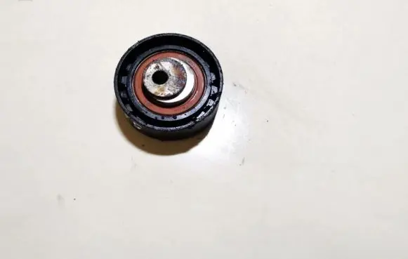 Ford Focus Belt tensioner pulley 12101104